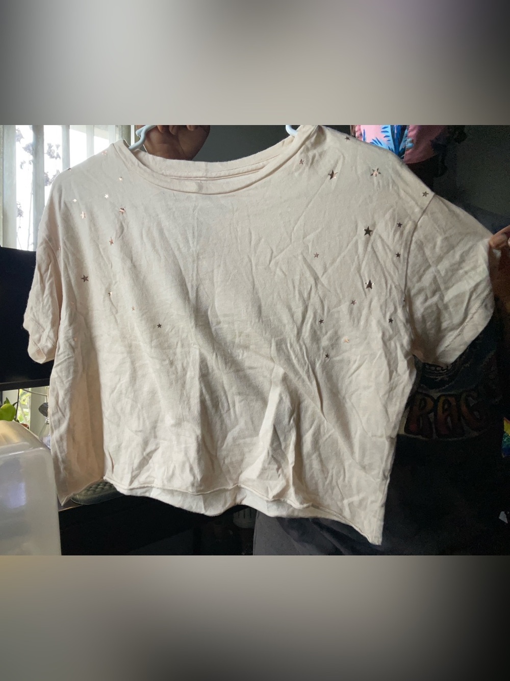PINK Victoria's Secret Cream Star Cutout Cropped Tee - sorry for the wrinkles